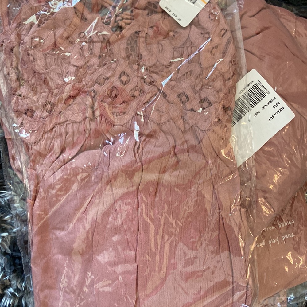 NWT Free People Adella Slip woman’s size x small - Picture 3 of 3